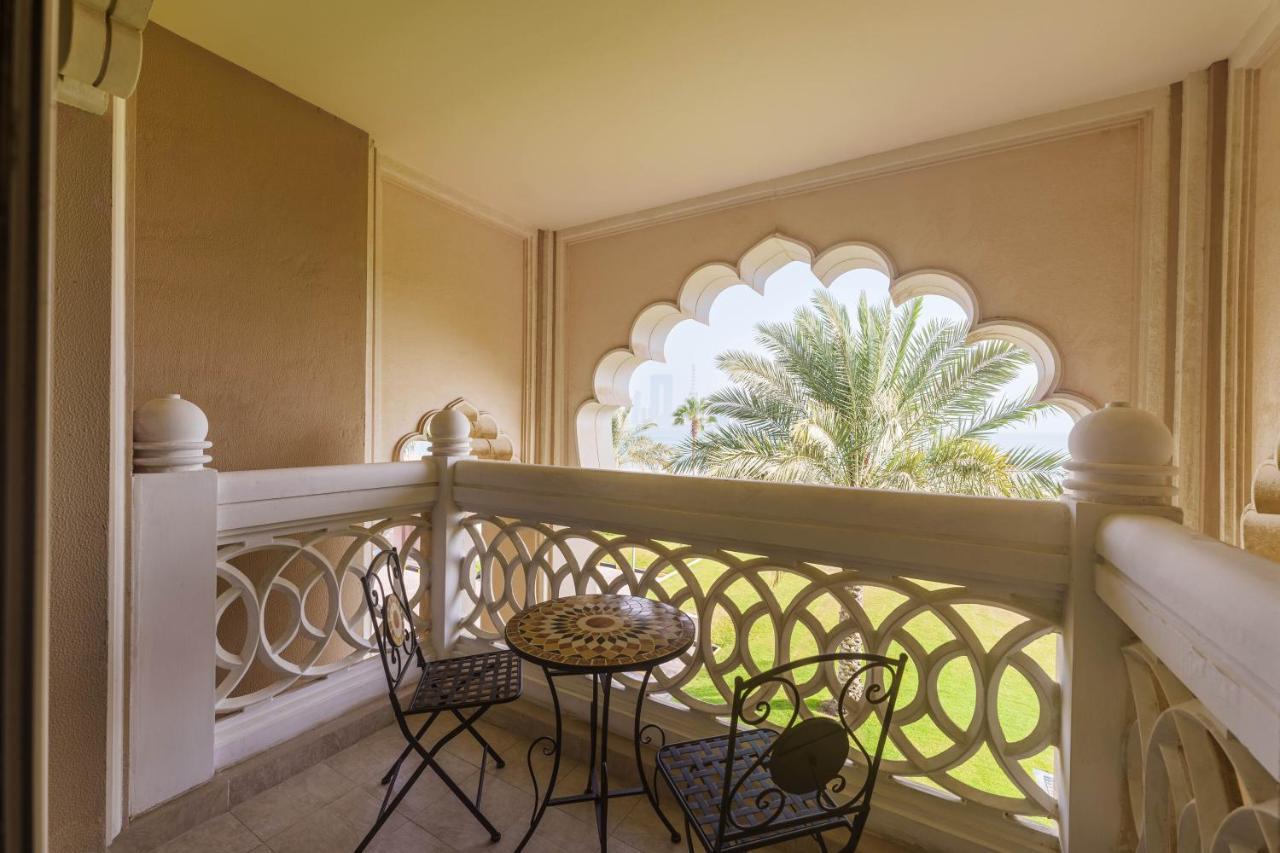 Maison Privee - Charming Apt With Sea View On The Palm Jumeirah Дубай Екстериор снимка